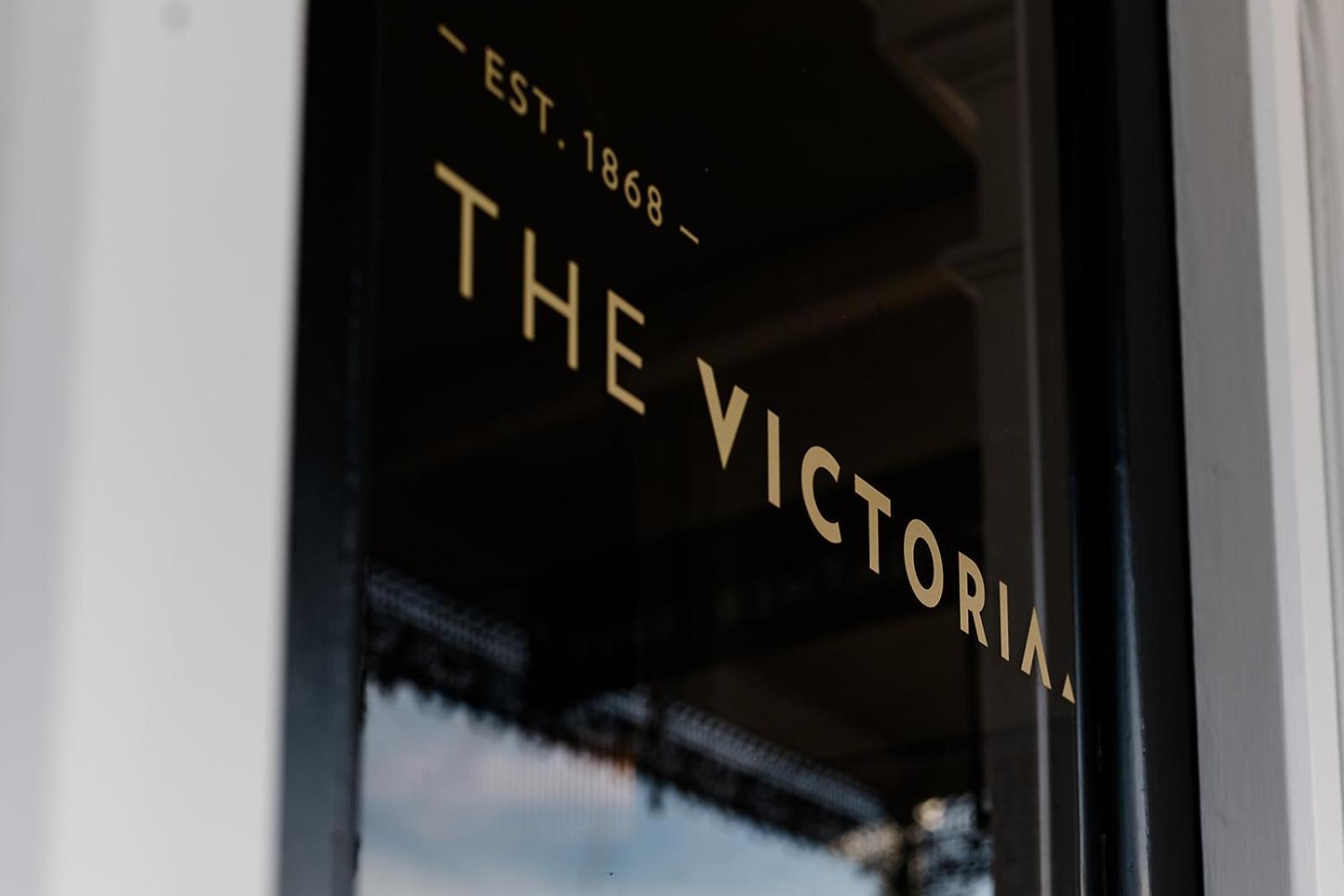 The Victoria Hotel Рутерглен Экстерьер фото