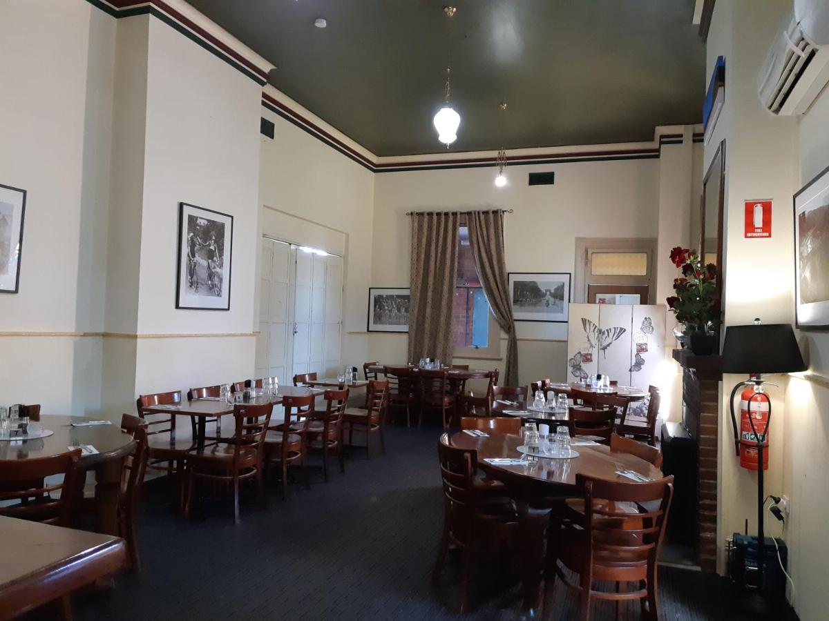 The Victoria Hotel Рутерглен Экстерьер фото